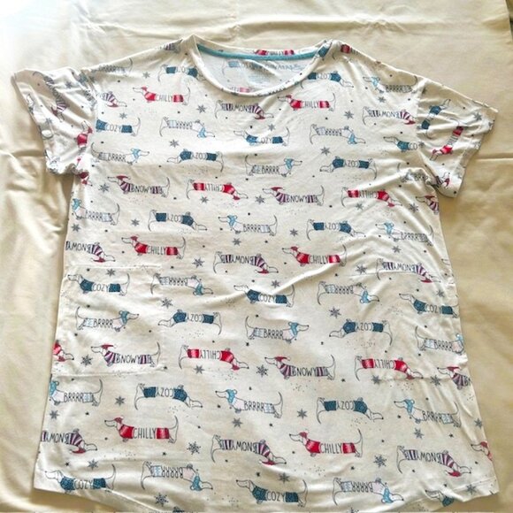 Secret Treasures Womens Sleepshirt L - XL  Ivory with Dachshunds read - Picture 1 of 8